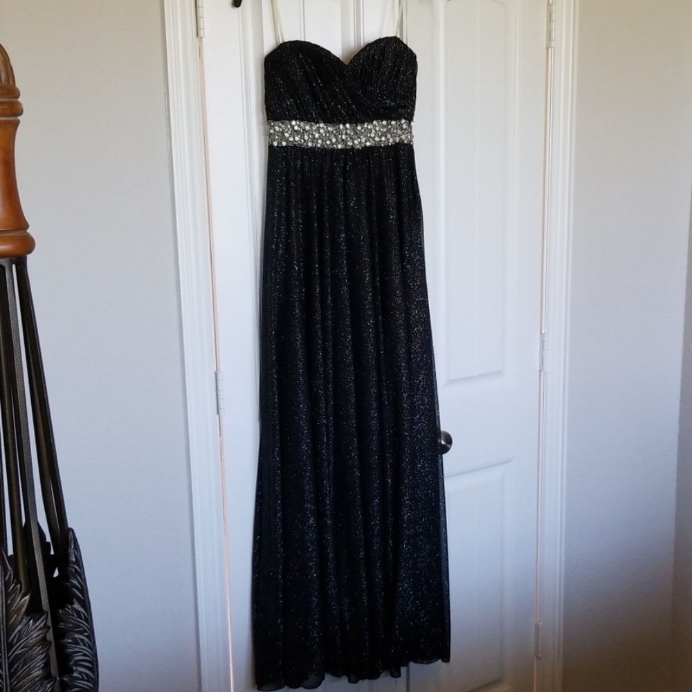 Formal Chiffon Strapless Dress